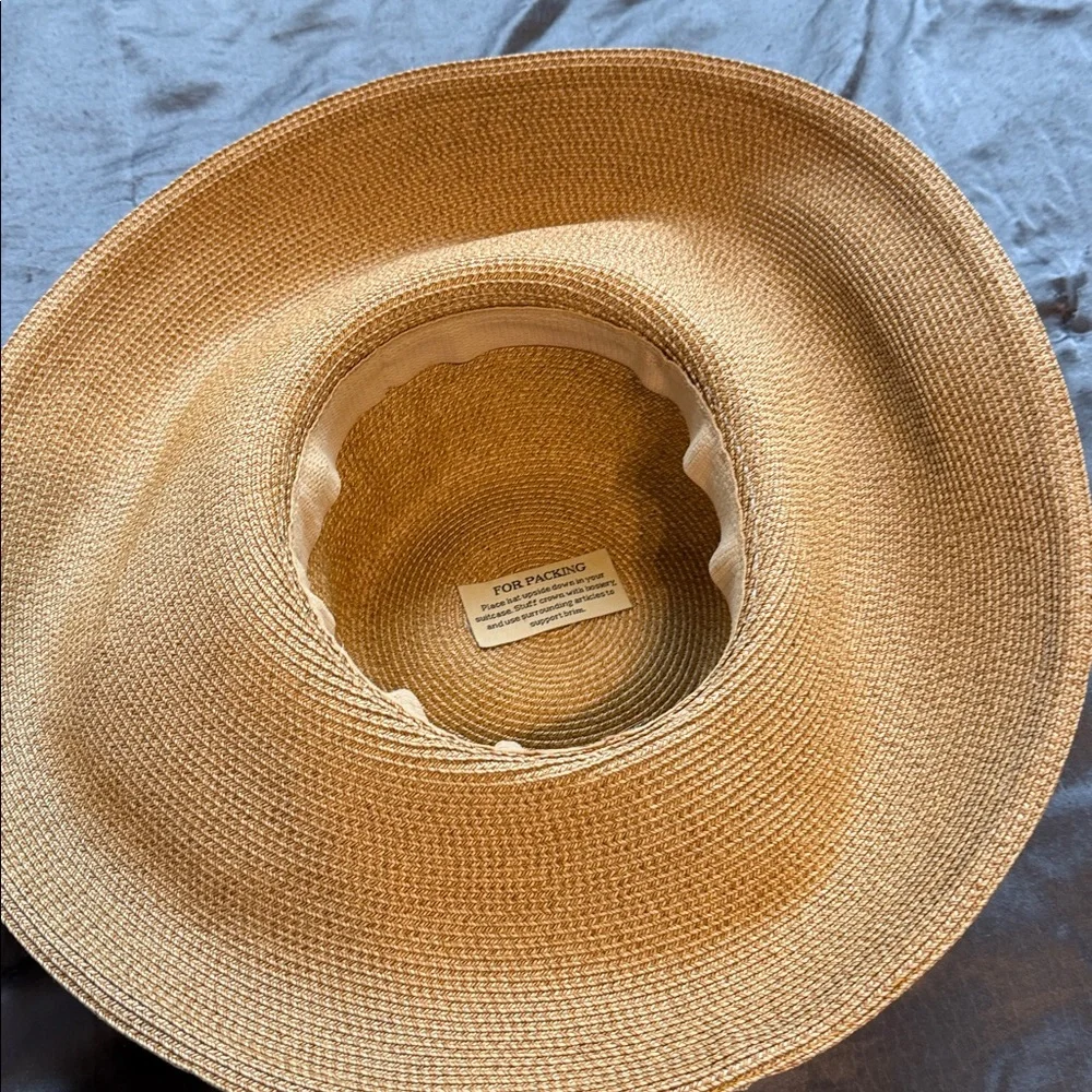 Elegant Tan and Black Wide Brim Hat - Picture 4 of 6